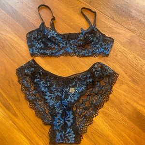L bra and panty set, blue and black lace, NWOT, very pretty
